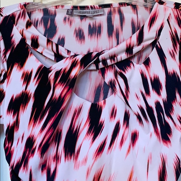 Cheetah vibes top - Picture 2 of 3